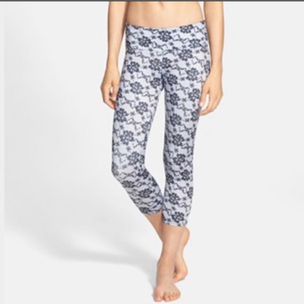 Onzie Audrey Lace Capris